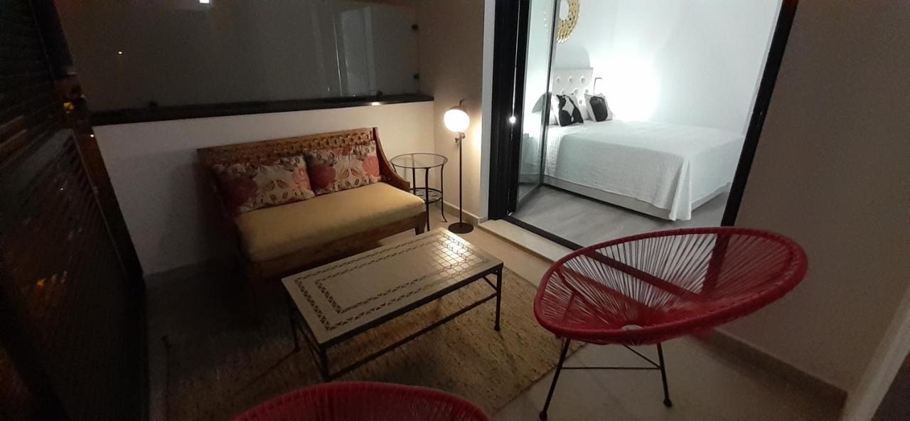 Teatinos Suite Málaga Buitenkant foto